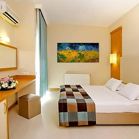 City's Hill Hotel 4*